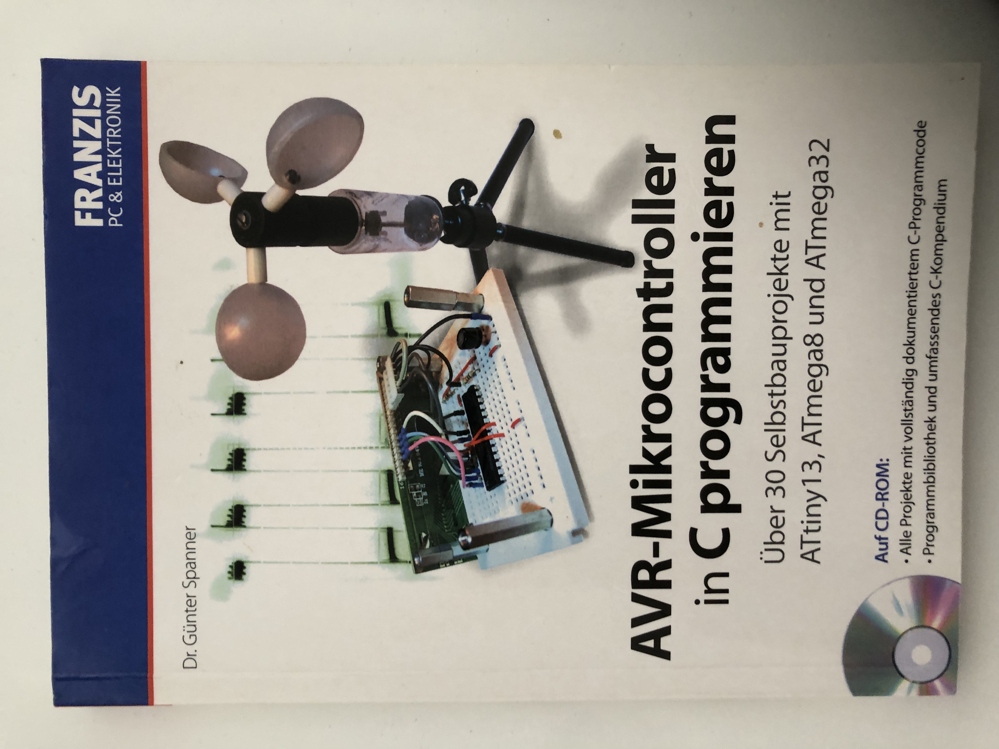 Cover of AVR-Mikrokontroller in C programmieren